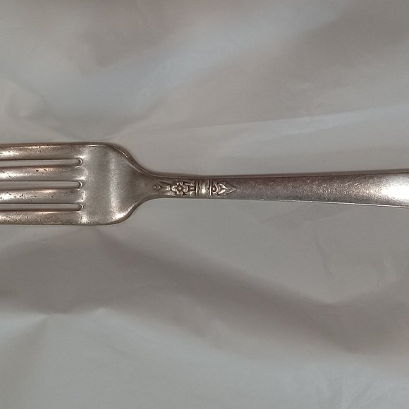 HARMONY 1938 LUNCHEON FORK BY WM A ROGERS SERVICE PLATE VINTAGE - Picture 3 of 7